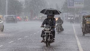 Heavy rains, sewage water entering low-lying areas